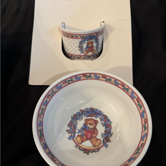 Enesco Childs Dinner set full size NEW TEDDIES - Picture 3 of 4